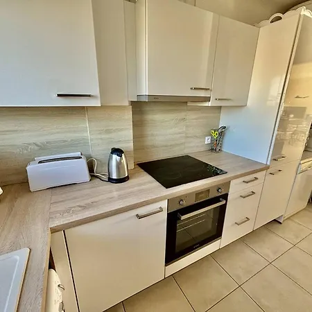 Lumineux Avec Terrasse Et Acces - Fr-1-816-15 Apartamento Le Lavandou