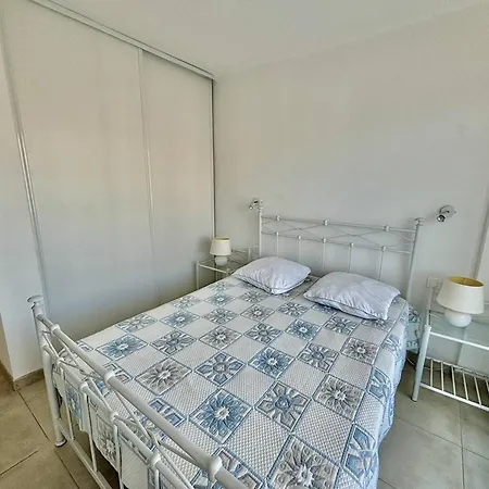 Lumineux Avec Terrasse Et Acces - Fr-1-816-15 Le Lavandou