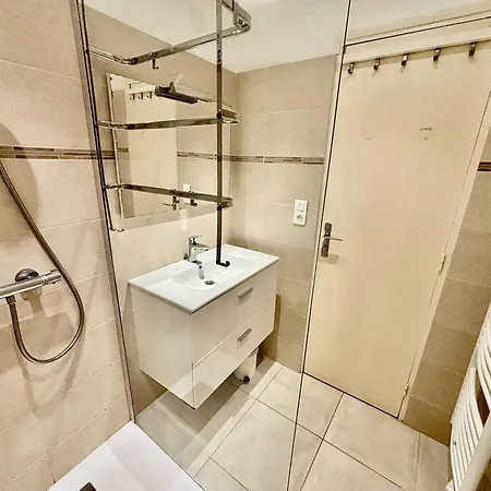 Lumineux Avec Terrasse Et Acces - Fr-1-816-15 Apartamento
