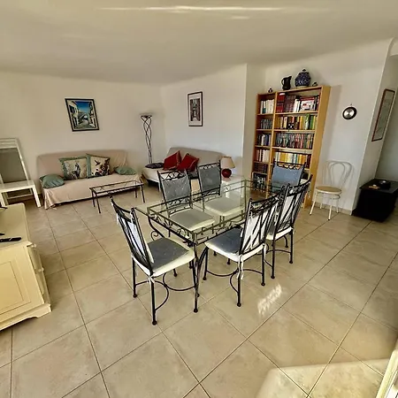 Lumineux Avec Terrasse Et Accès - Fr-1-816-15 Le Lavandou