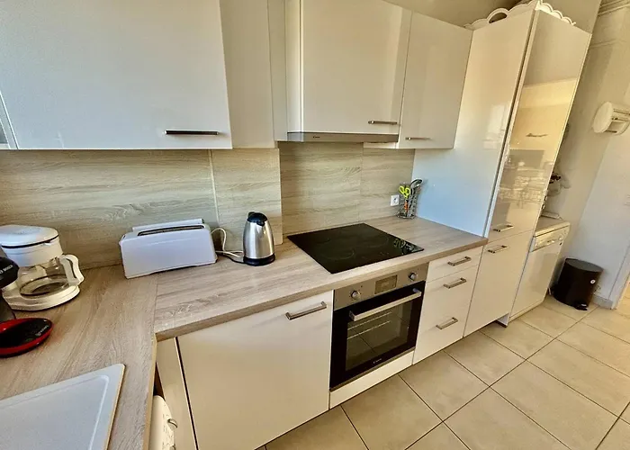 Lumineux Avec Terrasse Et Acces - Fr-1-816-15 Apartamento Le Lavandou