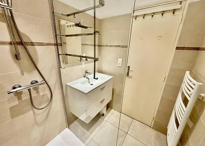 Lumineux Avec Terrasse Et Acces - Fr-1-816-15 Apartment