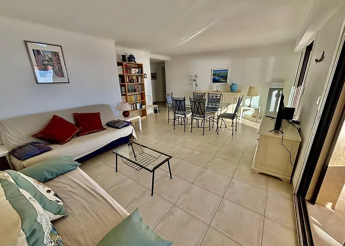 Apartment Lumineux Avec Terrasse Et Acces - Fr-1-816-15 Le Lavandou